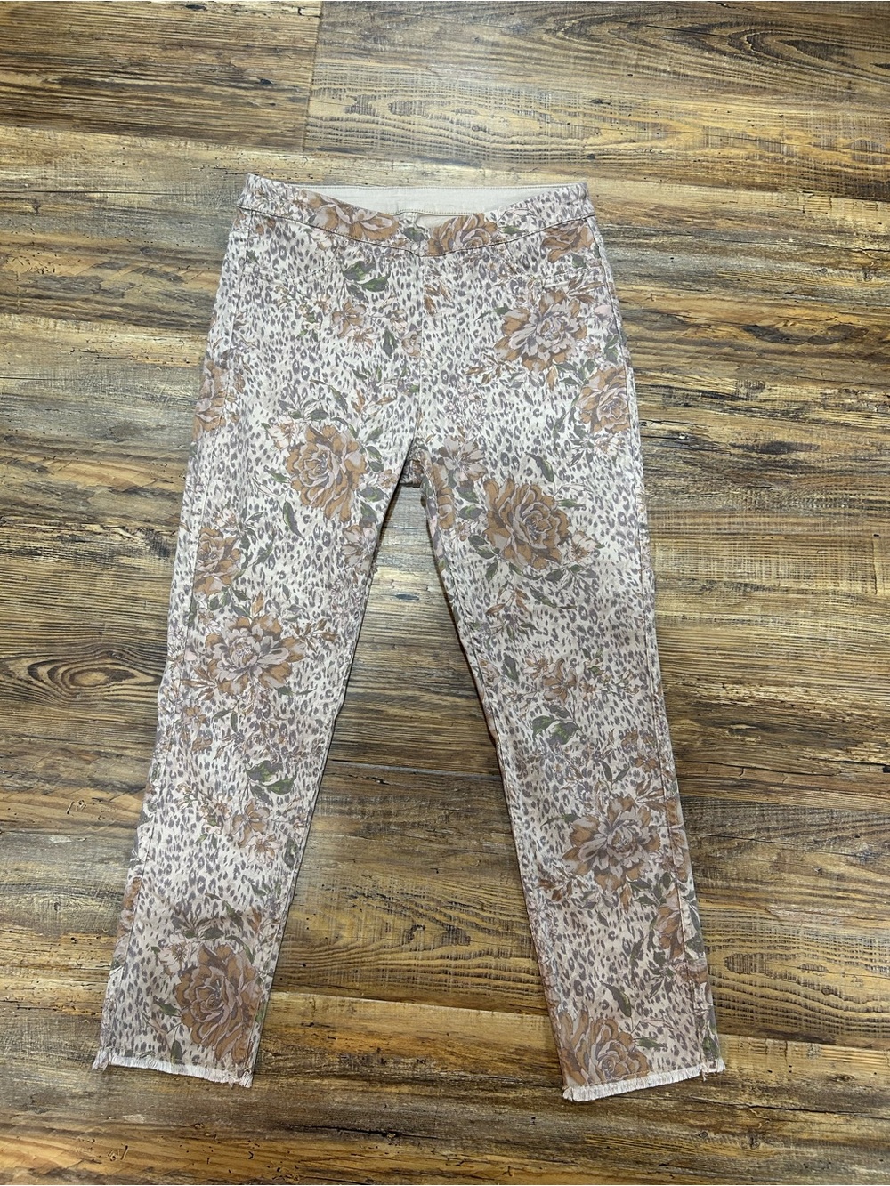 DG2 by Diane Gilman Pull On Reversible Beige and Tan Floral Ankle Pants